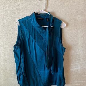 Valerie Stevens blue sleeveless blouse. Gently used.